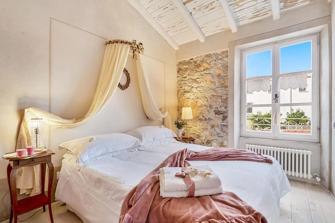 Casa Monella Holiday home San Terenzo Italy