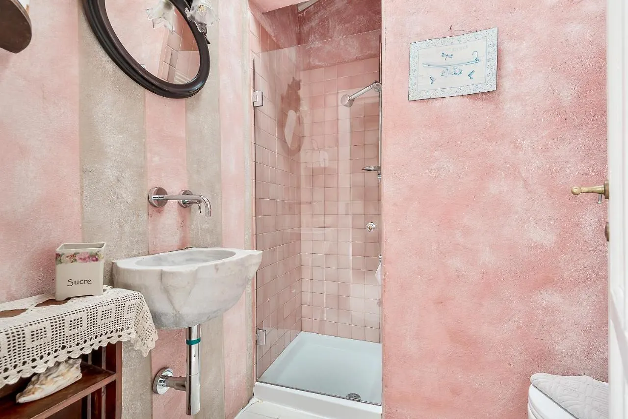 Casa Monella Holiday home San Terenzo Italy