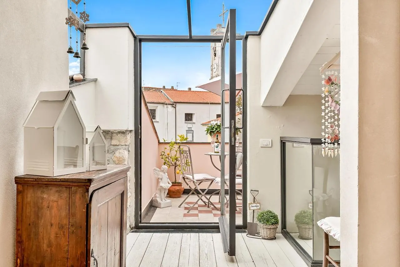 Casa Monella Holiday home San Terenzo
