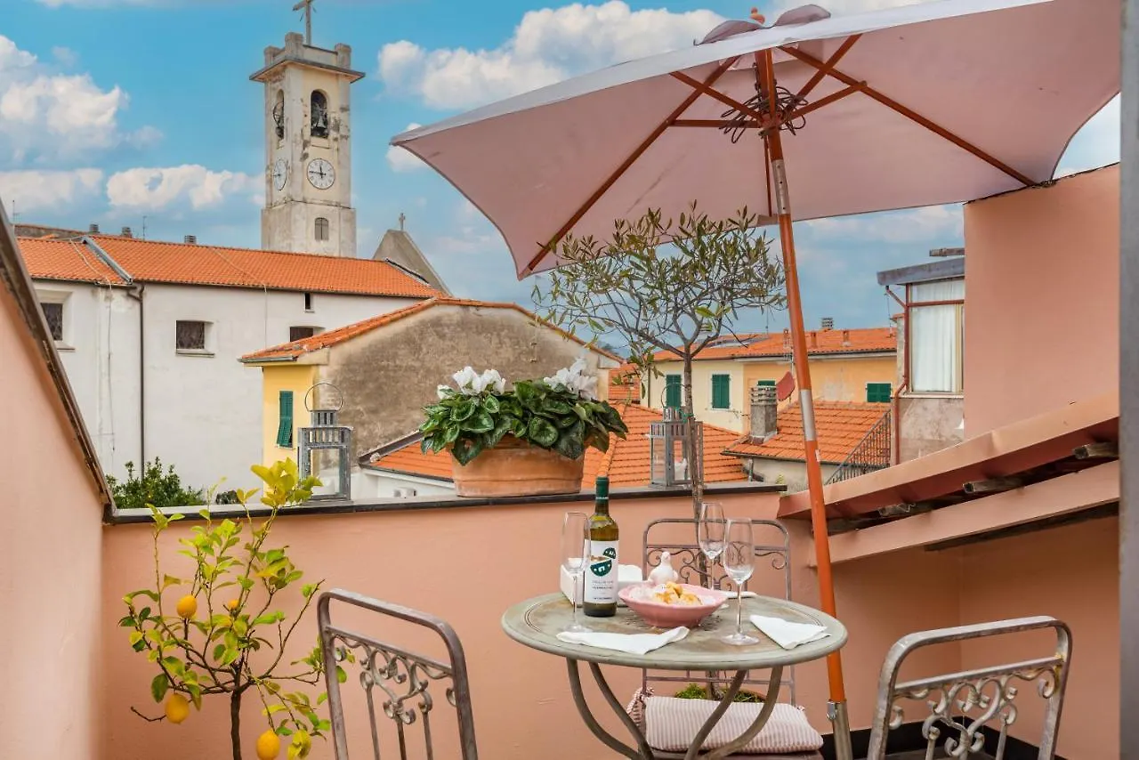 Casa Monella Holiday home San Terenzo